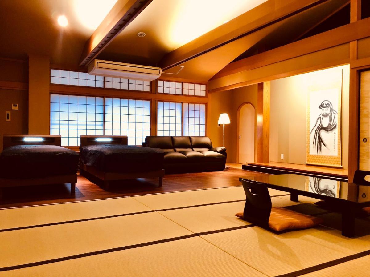 Ryutakuzenji 宿坊 Takasaki Buitenkant foto