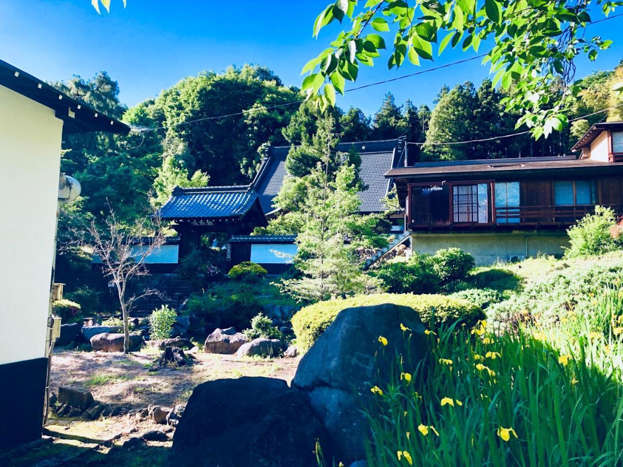 Ryutakuzenji 宿坊 Takasaki Buitenkant foto
