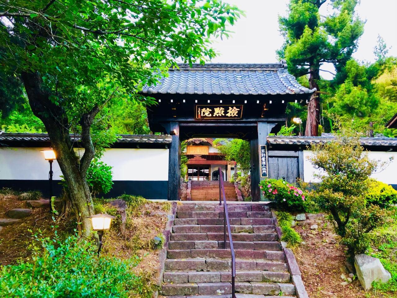 Ryutakuzenji 宿坊 Takasaki Buitenkant foto
